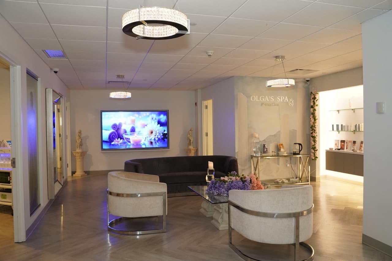 Members' lounge seating at Skin and Self Med Spa in White Plains, NY
